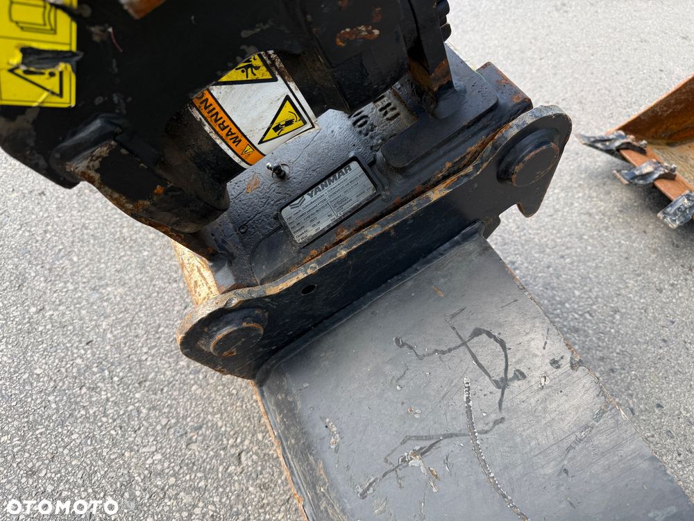 Yanmar Minikoparka SV26 - 8