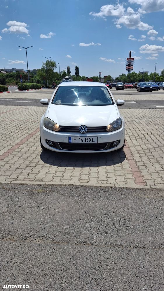 Volkswagen Golf - 1