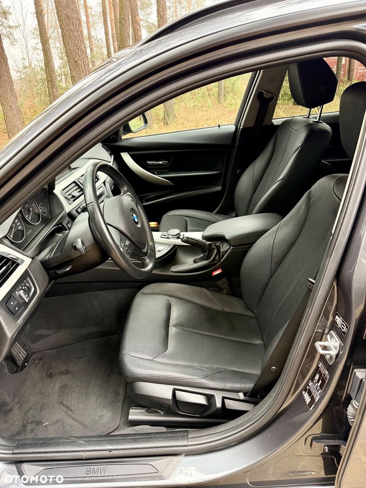 BMW Seria 3 316d - 10