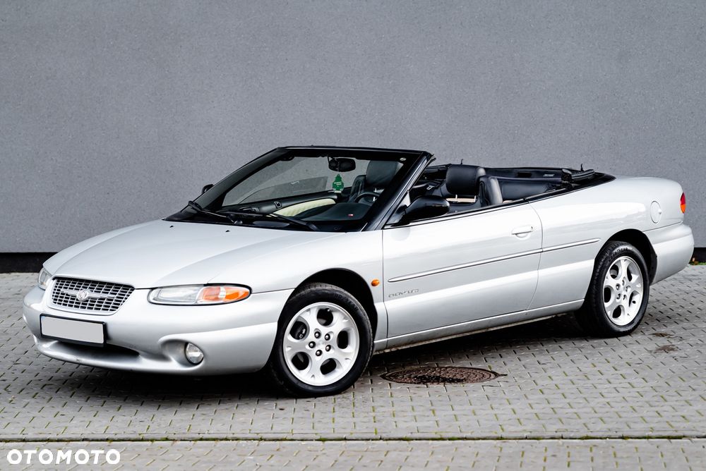 Chrysler Stratus - 6