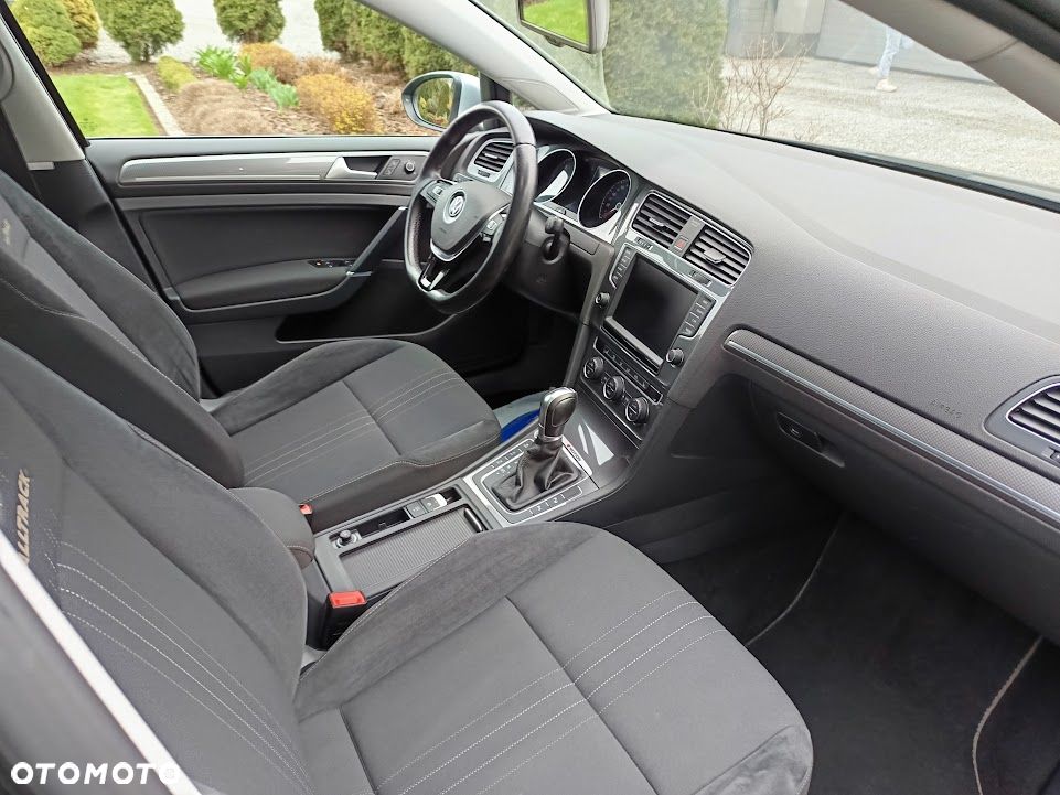 Volkswagen Golf - 7