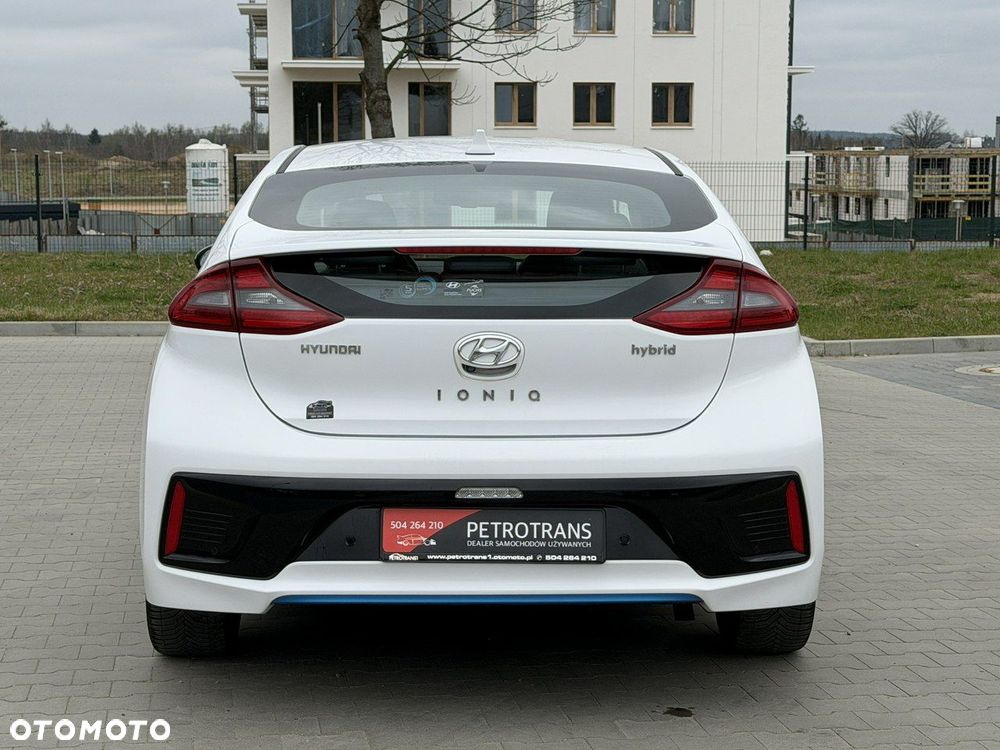 Hyundai IONIQ - 9