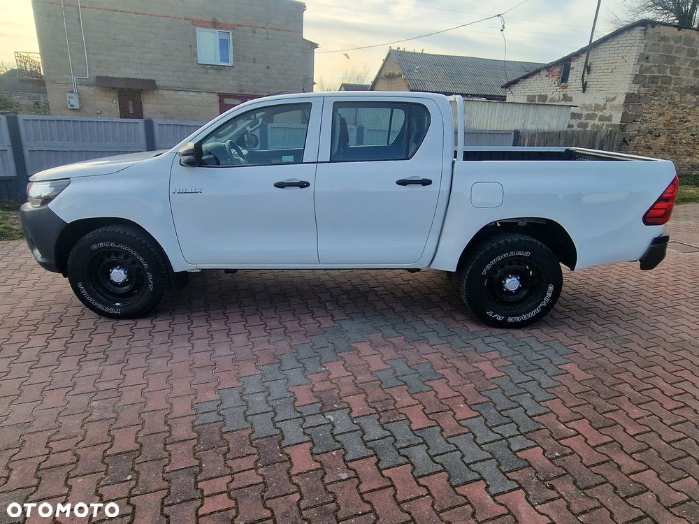 Toyota Hilux 2.4 D-4D Double Cab DLX 4x4 - 3