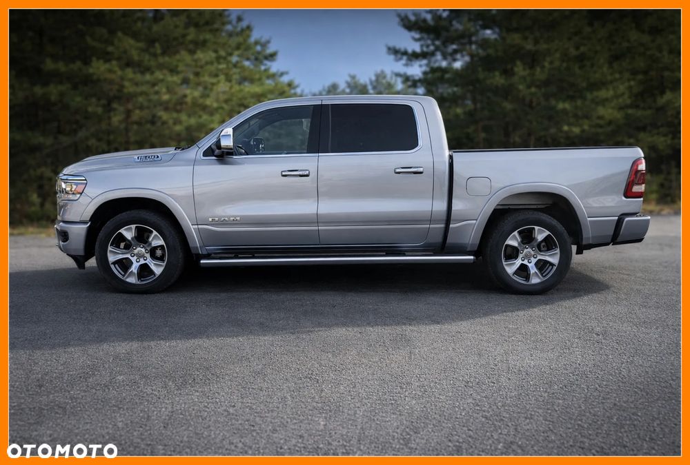 RAM 1500 Crew Cab Laramie - 2