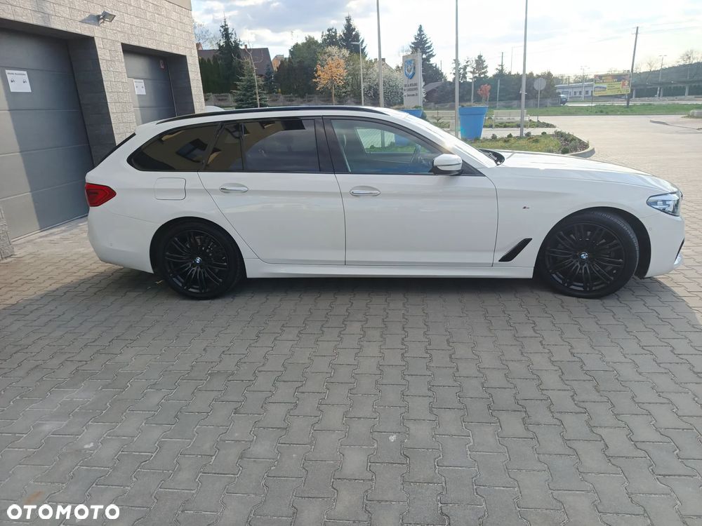 BMW Seria 5 520d M Sport sport - 9