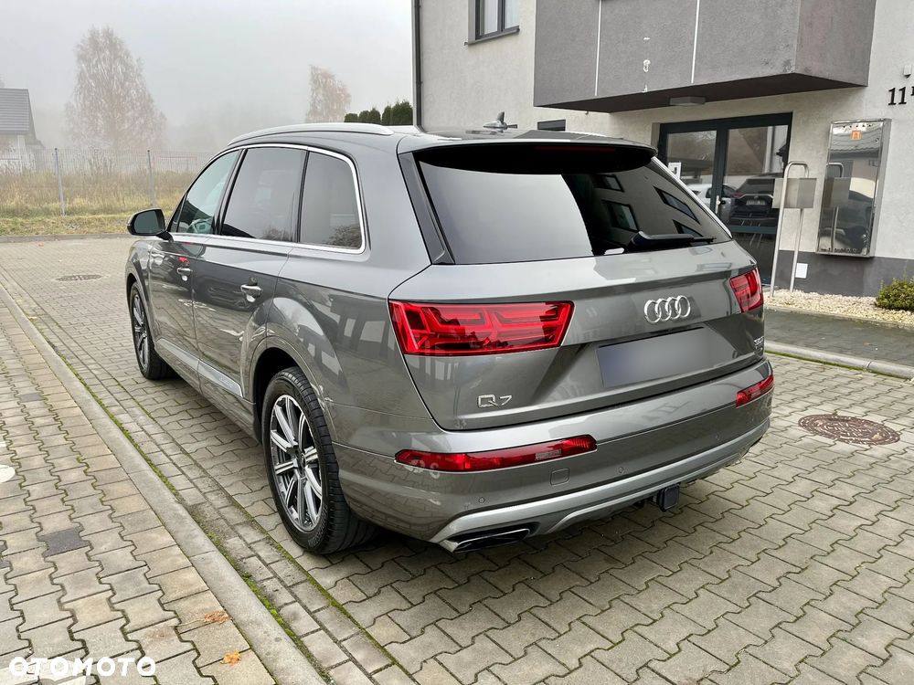 Audi Q7 - 6