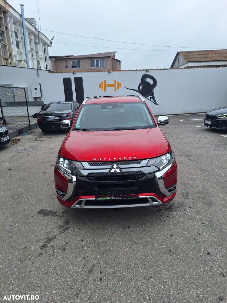 Mitsubishi Outlander PHEV 2.4 L 4X4 Instyle+ - 5