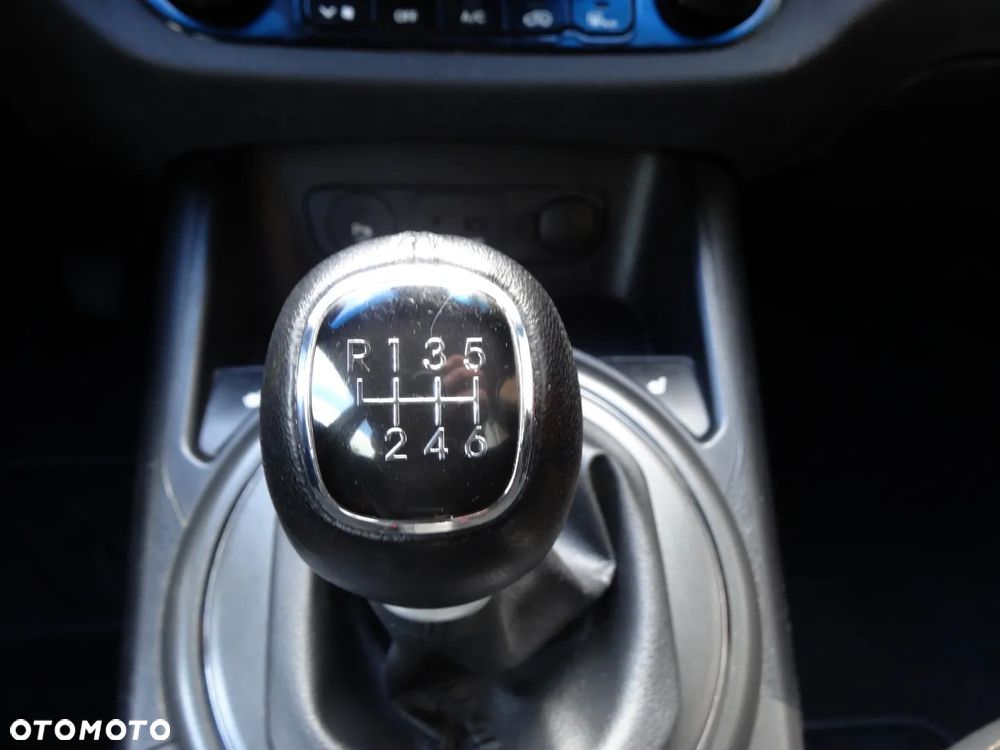 Kia Sportage 2.0 CRDI 4WD Dream-Team Edition - 31