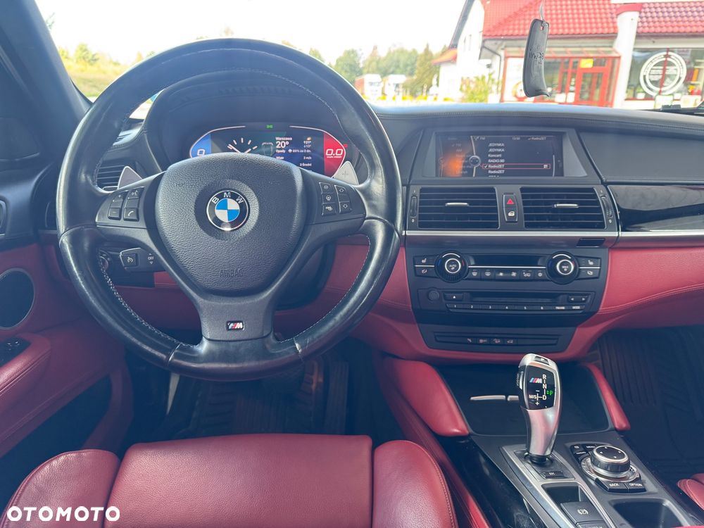 BMW X6M - 25