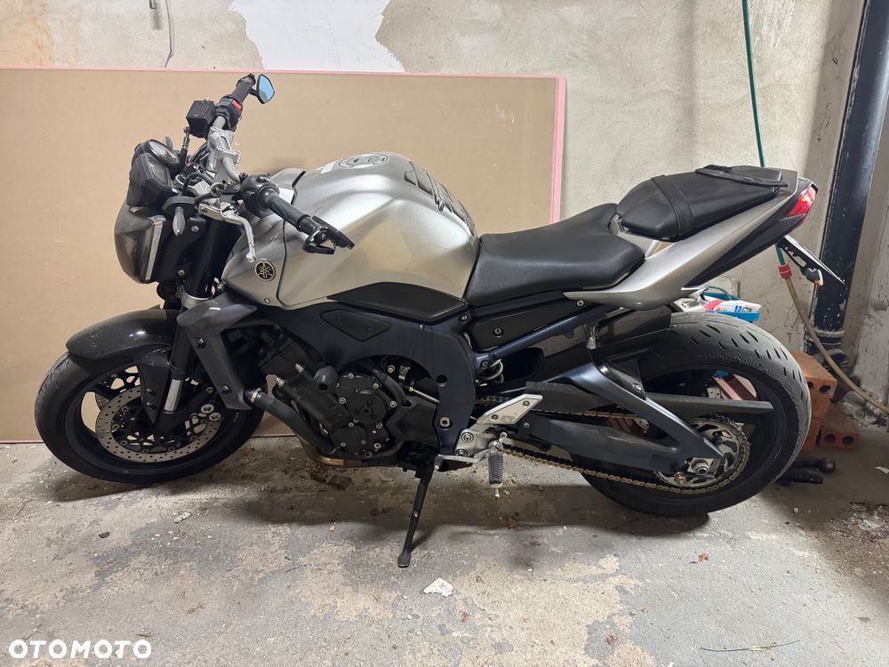 Yamaha FZ - 2