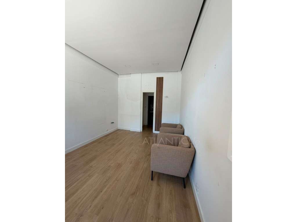 Loja de Rua com 30 m² - Excelente Oportunidade - Grande imagem: 3/8
