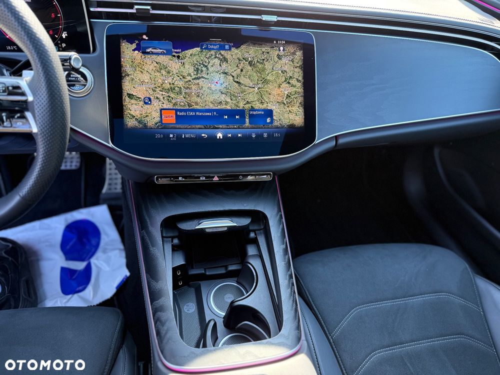 Mercedes-Benz Klasa E - 26