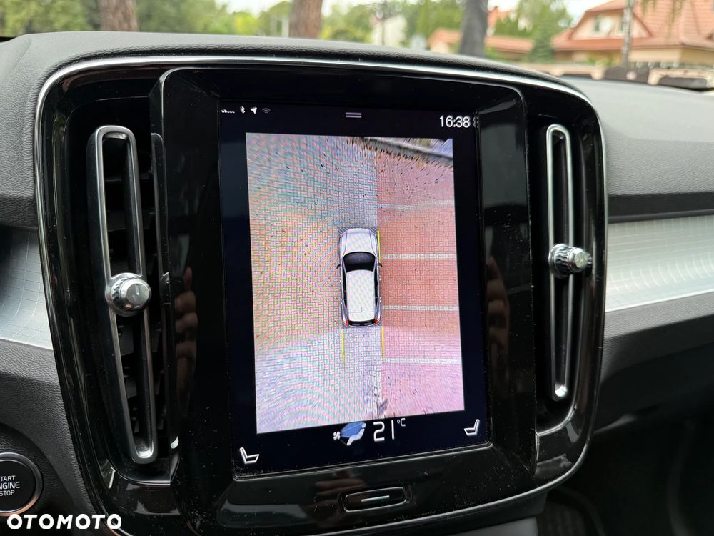 Volvo XC 40 T4 AWD Momentum - 22