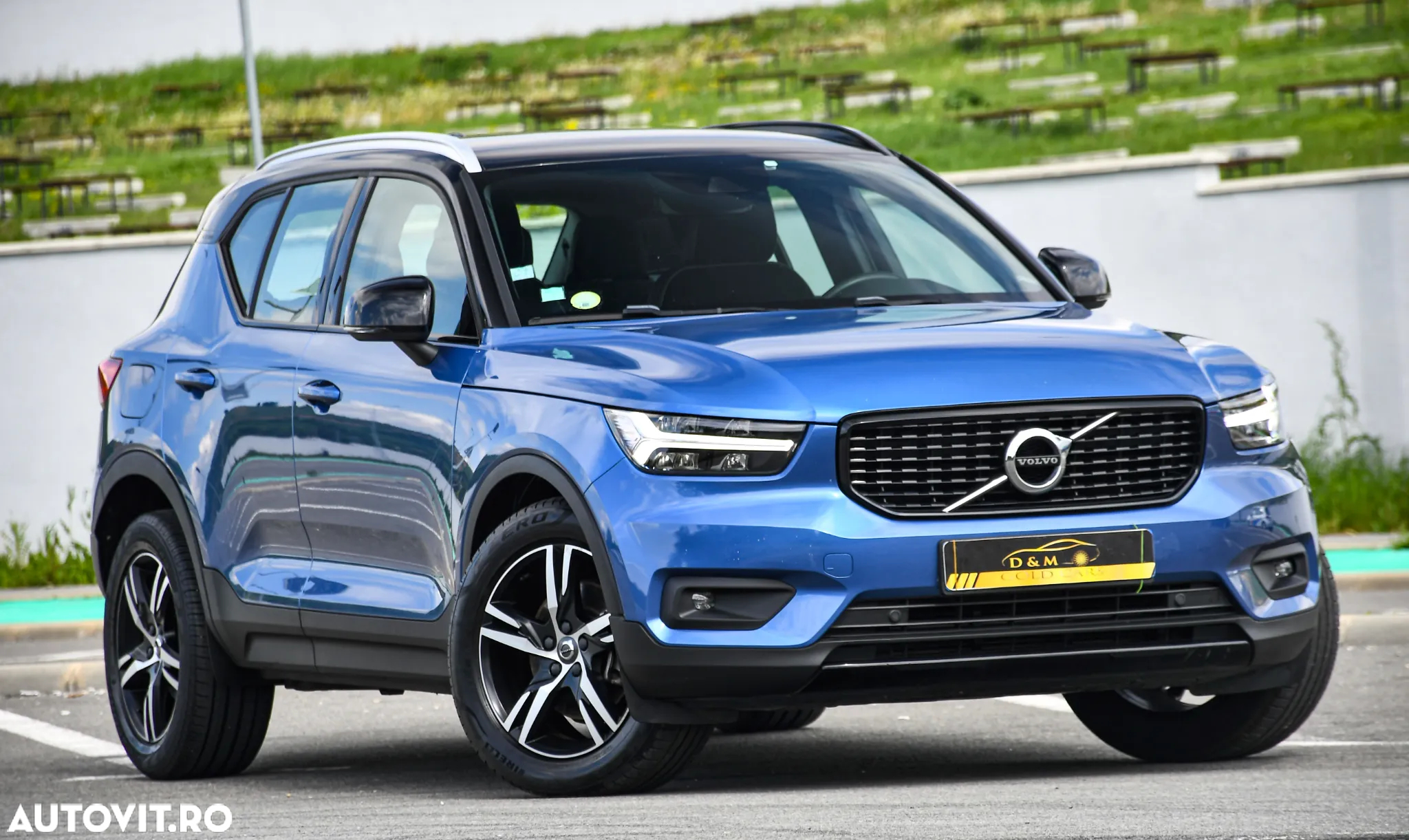 Volvo XC 40 D4 AWD Geartronic R-Design - 4