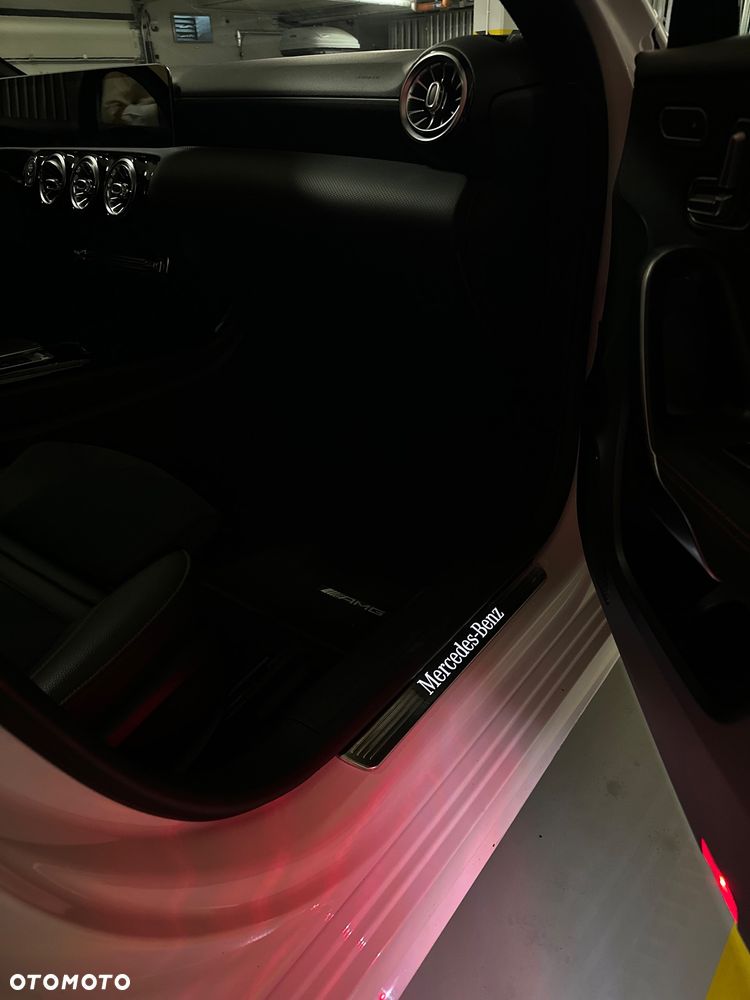 Mercedes-Benz Klasa A 180 AMG Line 7G-DCT - 33