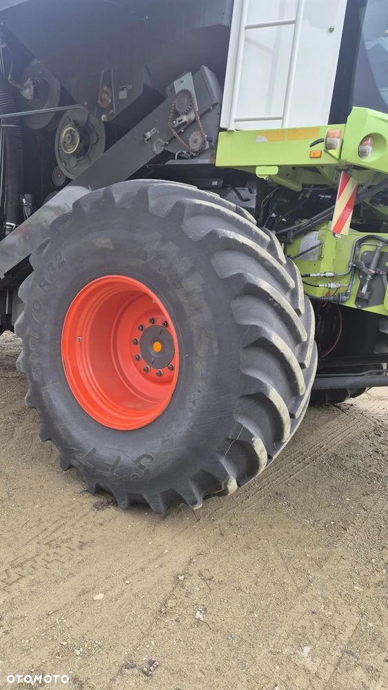 Claas Lexion 660 z hederem - 9