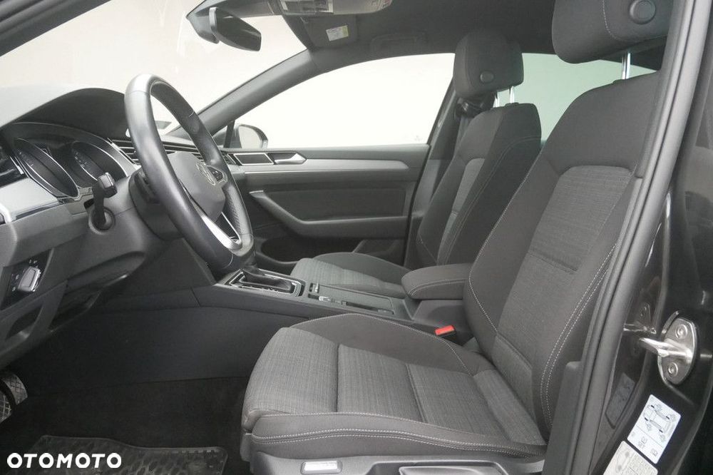 Volkswagen Passat 2.0 TSI Business DSG - 12