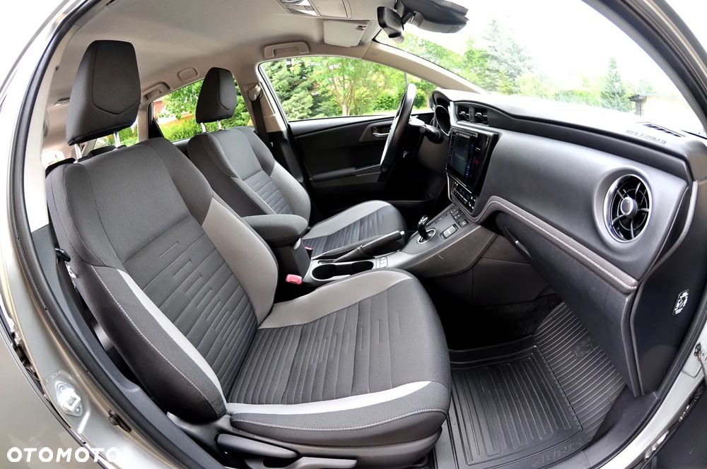 Toyota Auris - 27