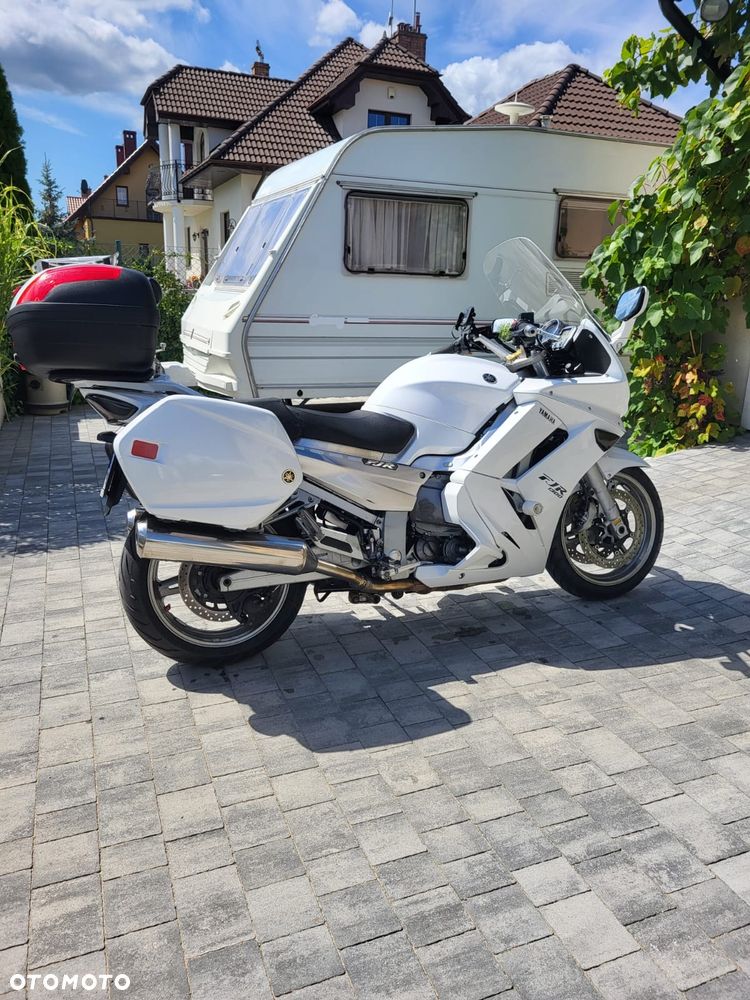 Yamaha FJR - 4