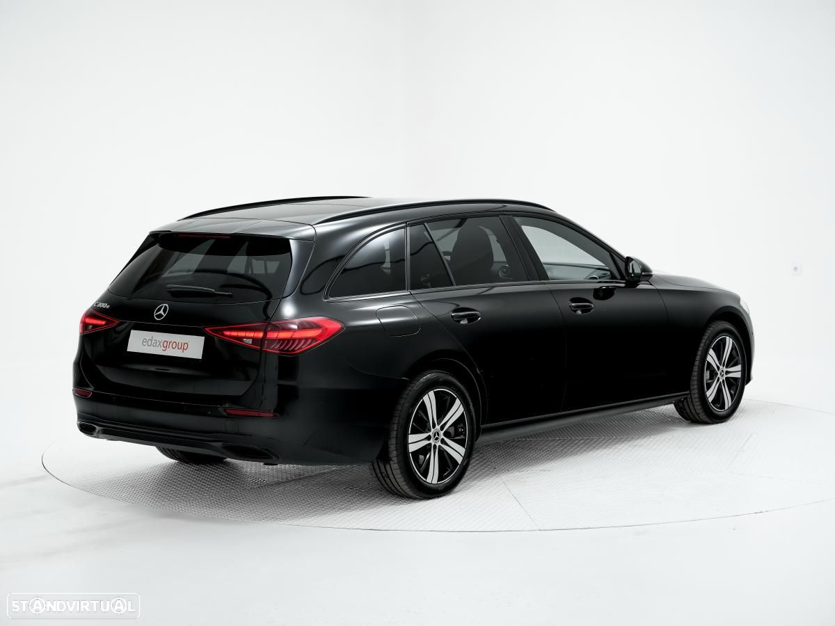 Mercedes-Benz C 300 e Avantgarde - 2