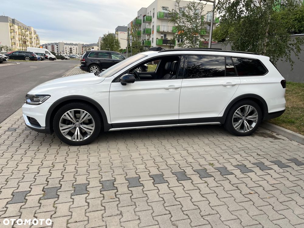 Volkswagen Passat Alltrack - 12