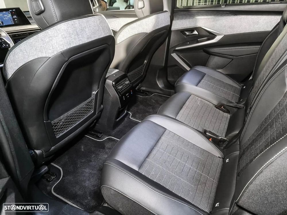 Peugeot E-5008 73 kWh GT - 37