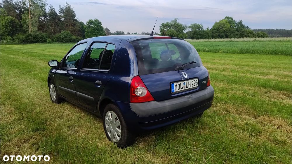 Renault Clio 1.2 16V Emotion - 15