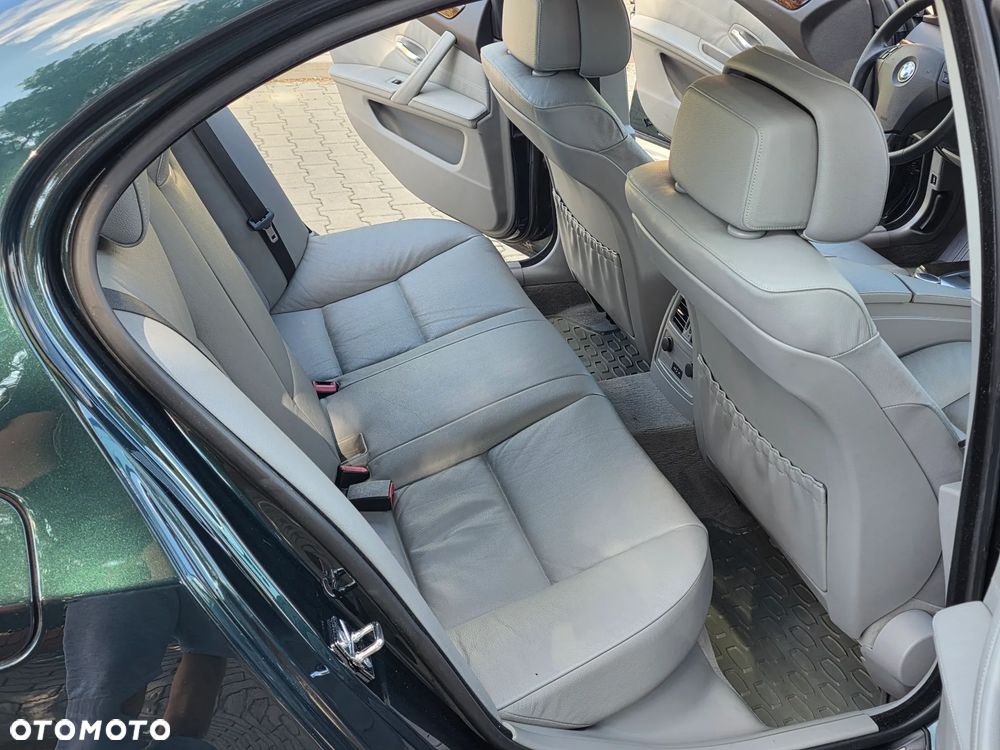 BMW Seria 5 530xi - 27