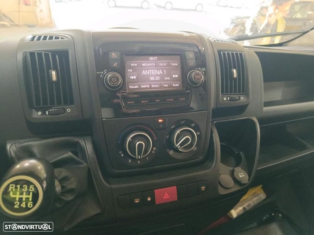 Peugeot Boxer 2.2 BlueHDi L2H1 Premium c/IVA - 3