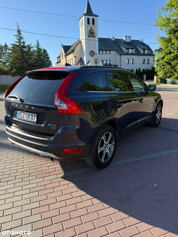 Volvo XC 60 2.4D AWD Momentum - 8