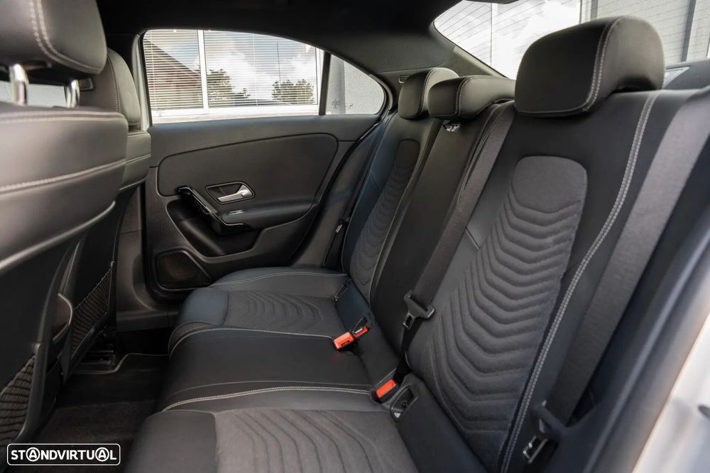 Mercedes-Benz A 180 Limousine d Style Aut. - 20