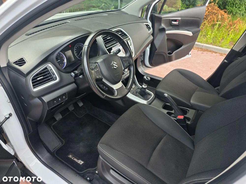 Suzuki SX4 S-Cross 1.4 T Premium - 21