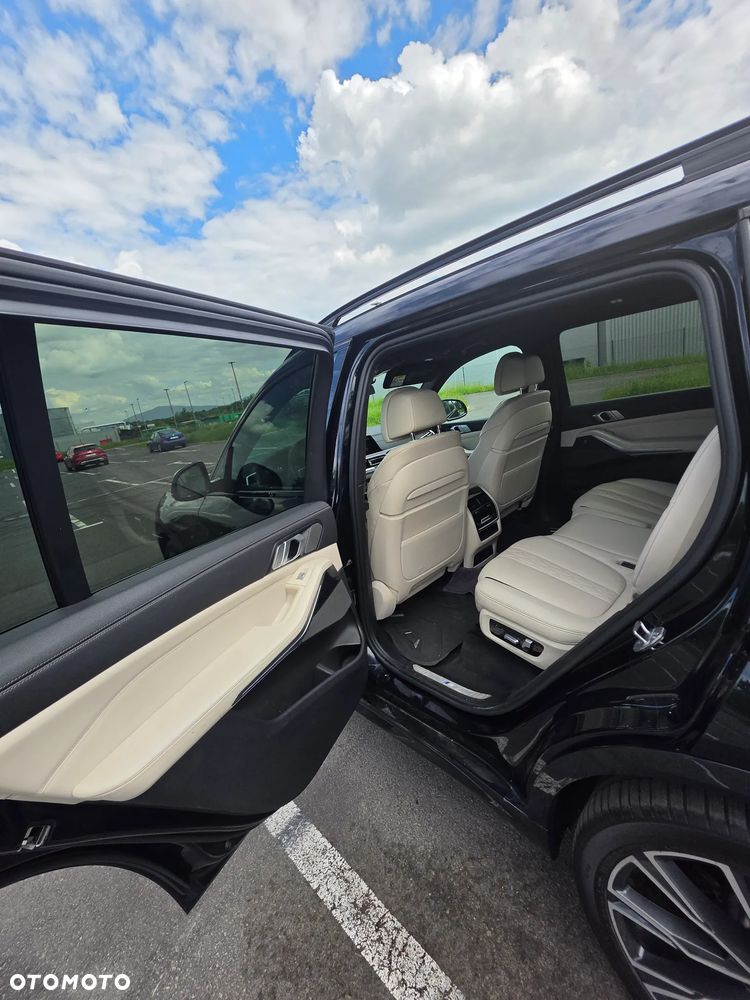 BMW X7 M50d sport - 12