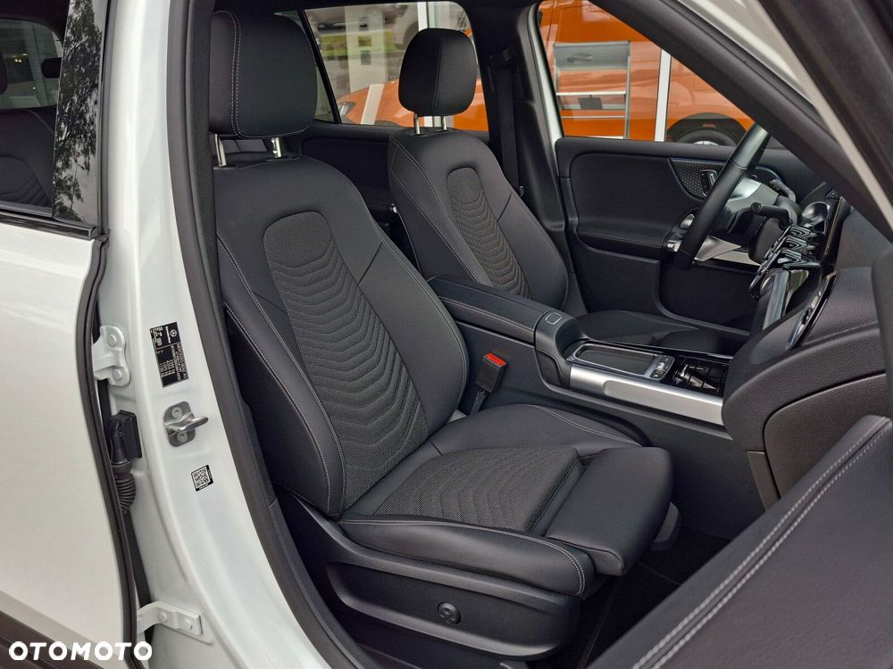 Mercedes-Benz GLB 200 d 4-Matic 8G-DCT - 17