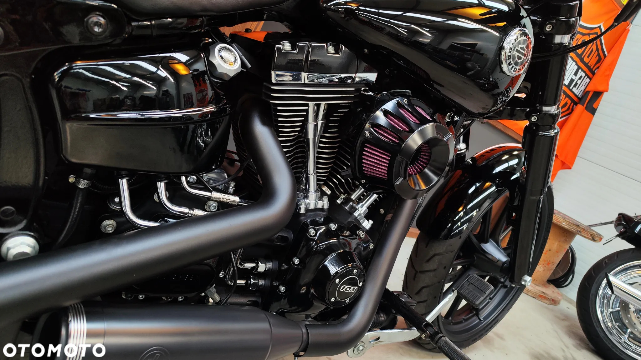 Harley-Davidson FXSB Breakout - 28