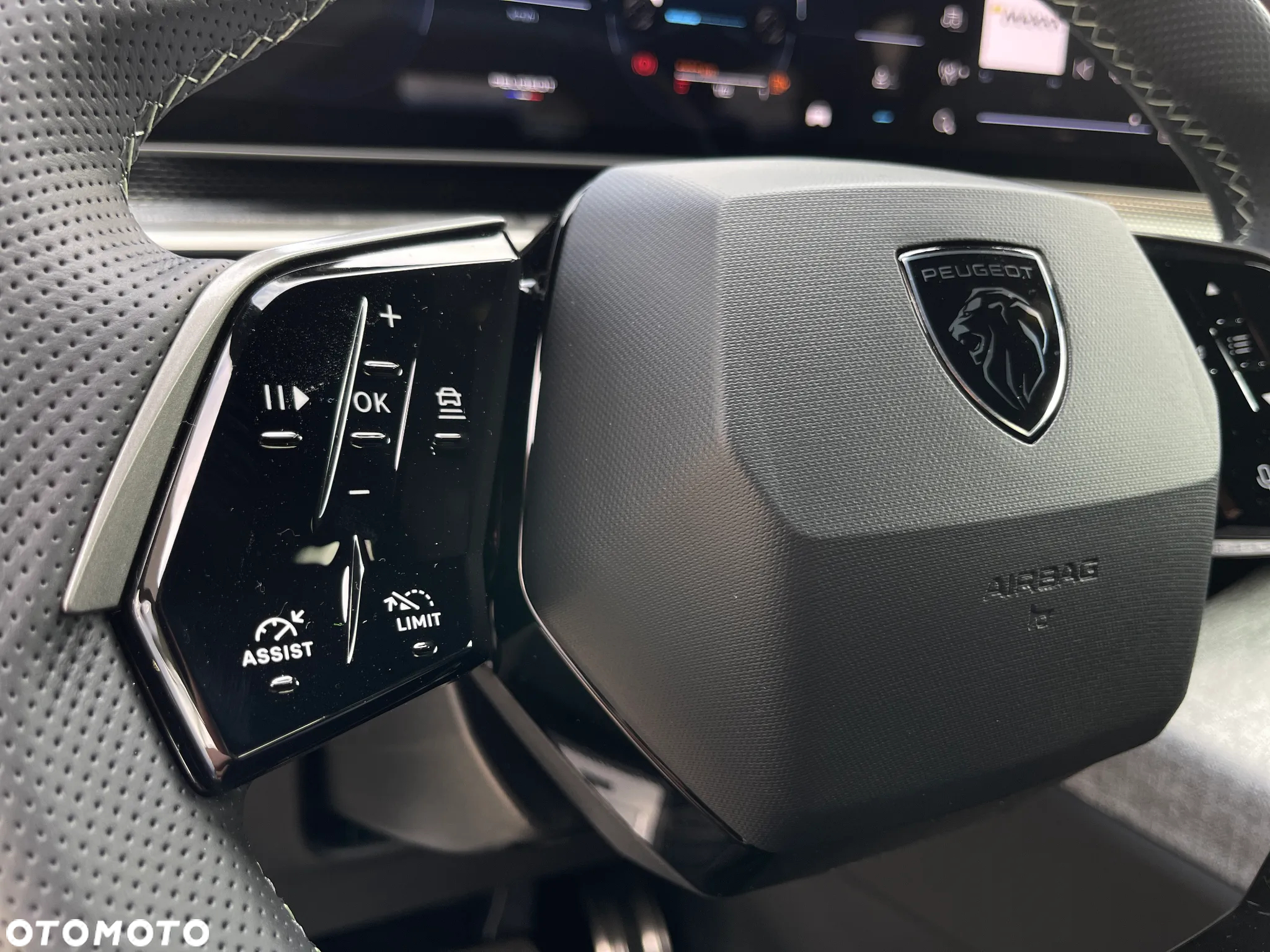 Peugeot 5008 1.2 PureTech mHEV GT S&S e-DCS6 - 23