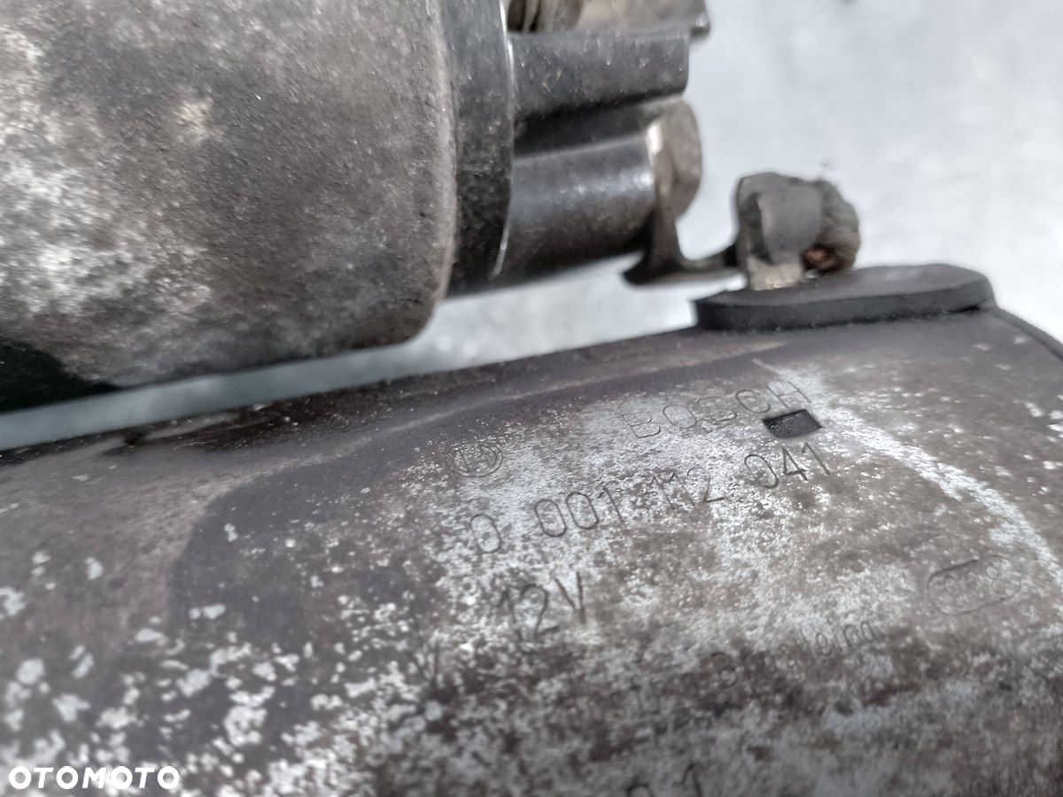 ROZRUSZNIK CITROEN C3 9647982880 0001112041 BOSCH 1.4 8V - 5