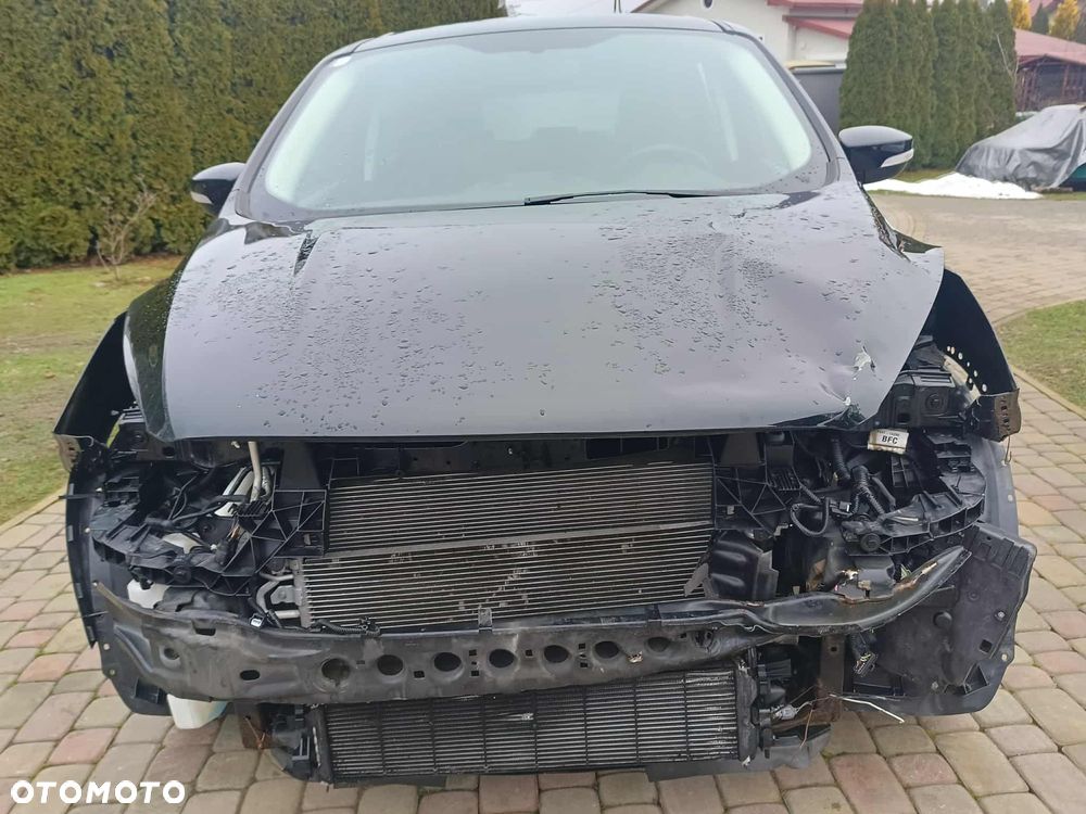 Ford Kuga 1.5 EcoBoost 2x4 Trend - 3