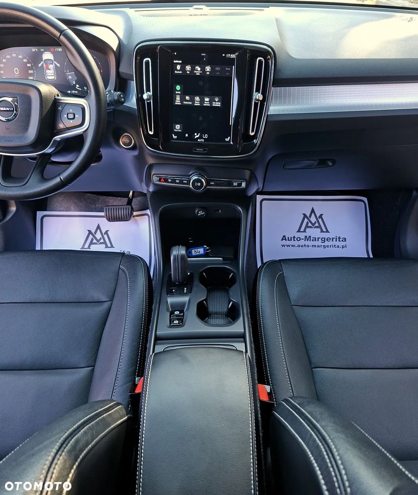 Volvo XC 40 D3 SCR Momentum Core - 16