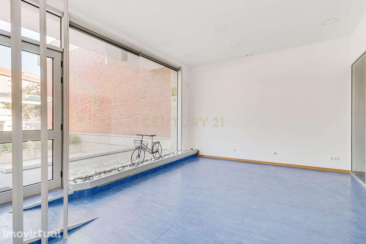 Oportunidade Única na Av. Al. Gago Coutinho - Grande imagem: 2/35