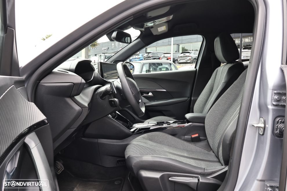 Peugeot 2008 1.2 Hybrid Allure e-DCS6 - 16