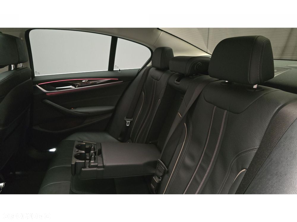 BMW Seria 5 - 23