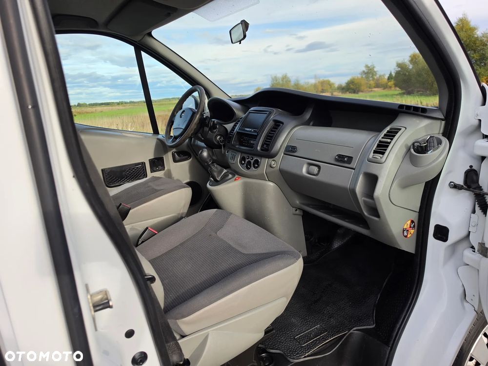Opel Vivaro - 20