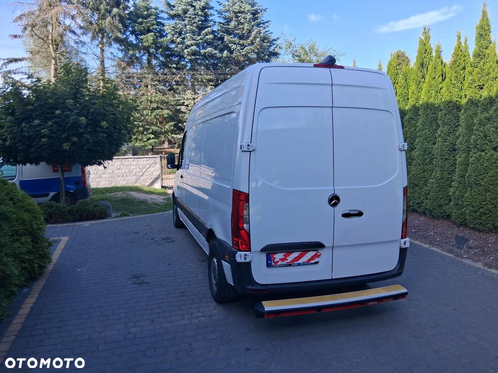 Mercedes-Benz Sprinter - 6