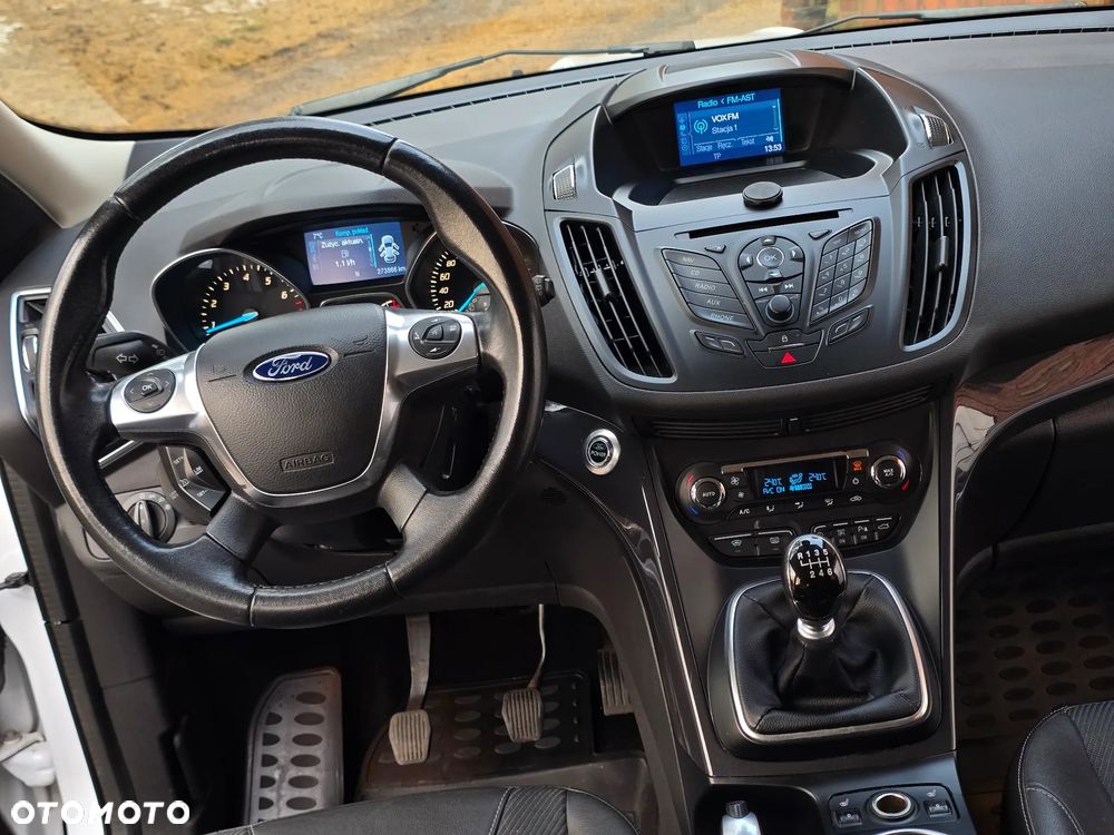 Ford Kuga 1.6 EcoBoost 2x4 Titanium - 26