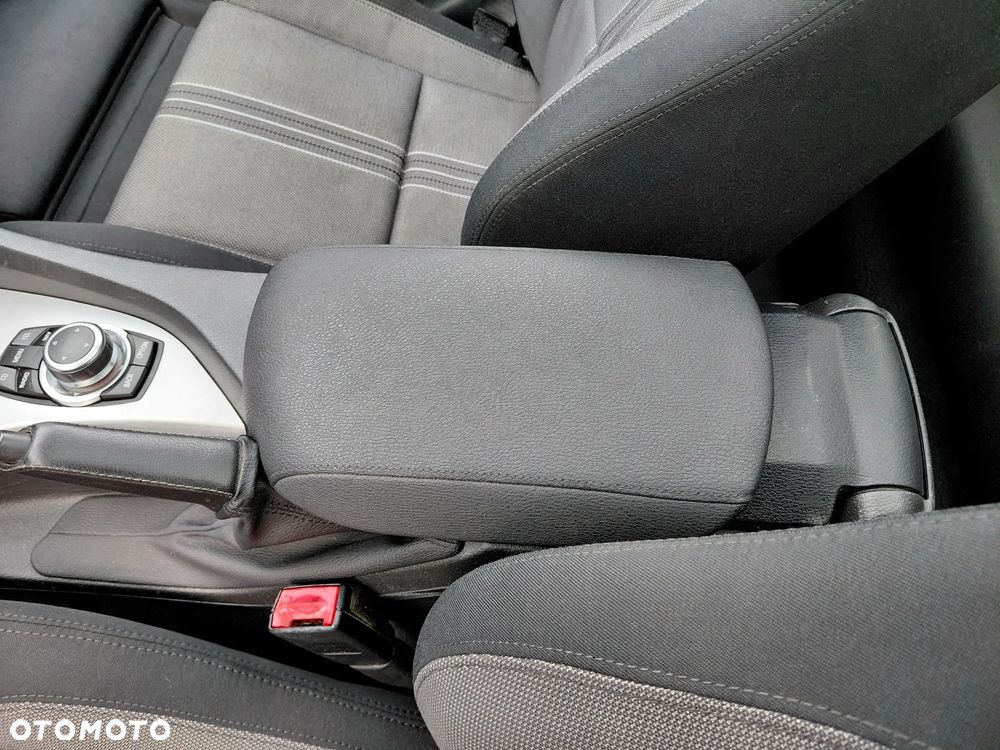 BMW X1 xDrive20d - 31