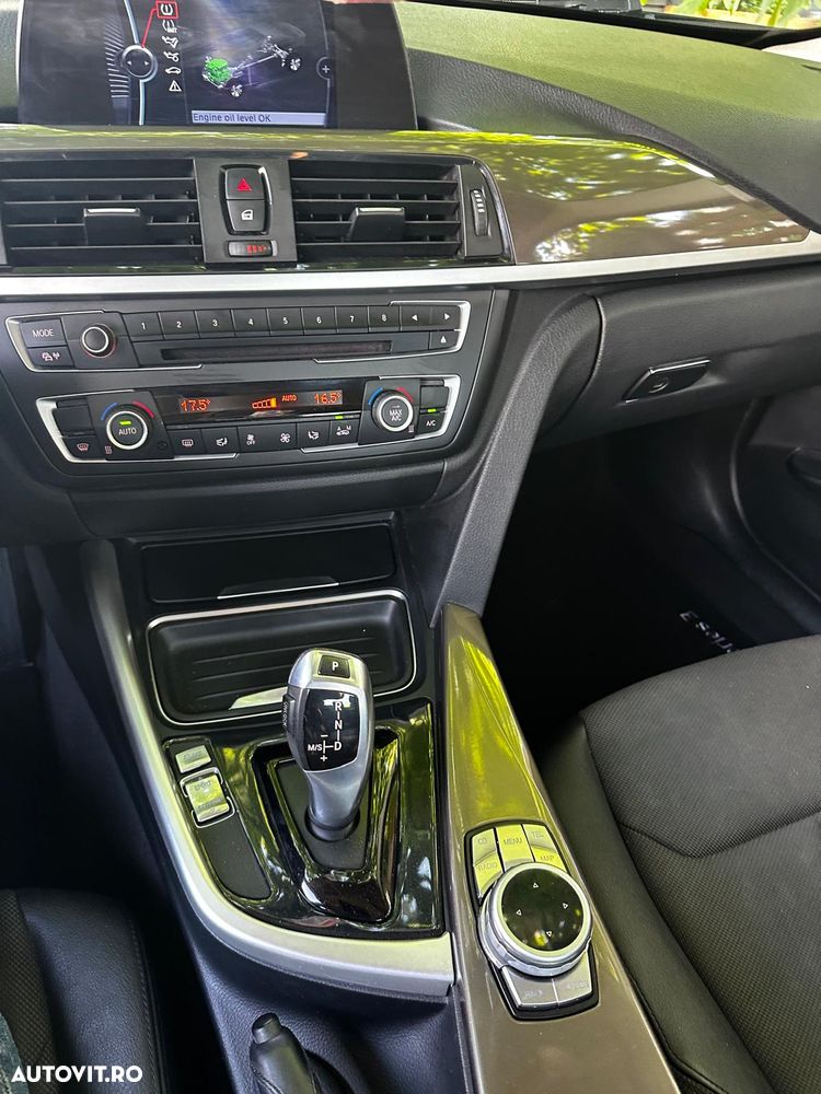 BMW Seria 3 320d Aut. Modern Line - 17