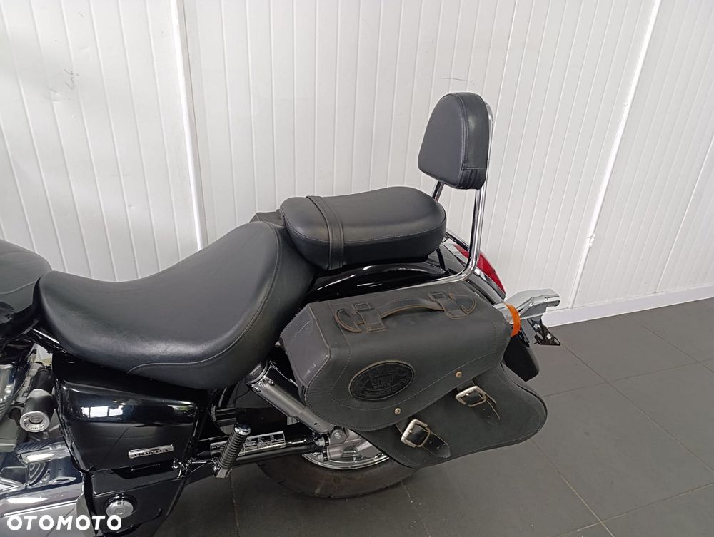 Honda Shadow - 12