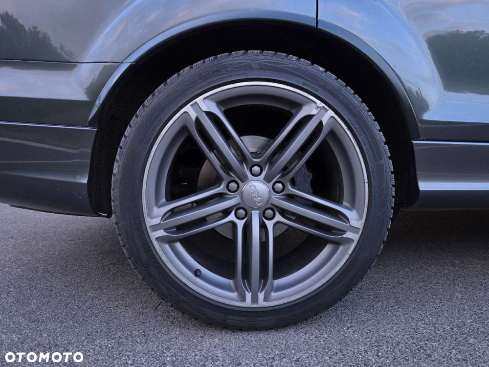 Audi Q7 - 11