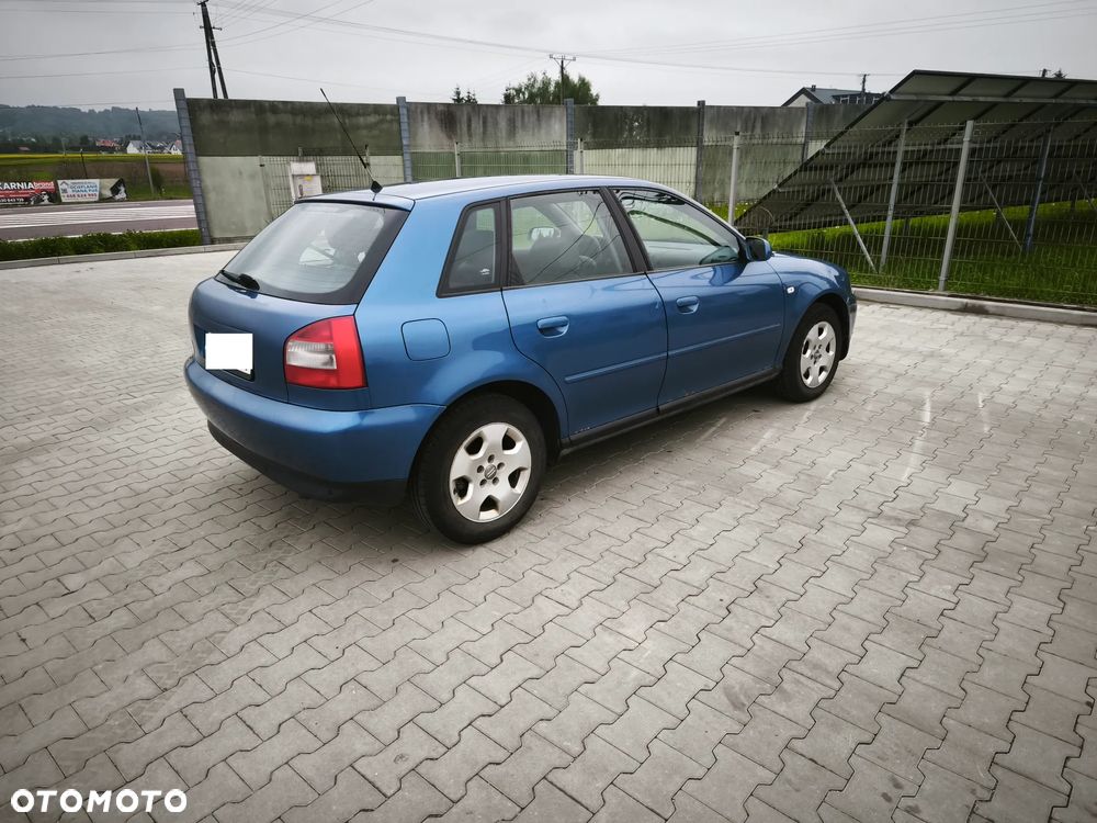 Audi A3 Sportback 1.9 TDI Ambiente - 15